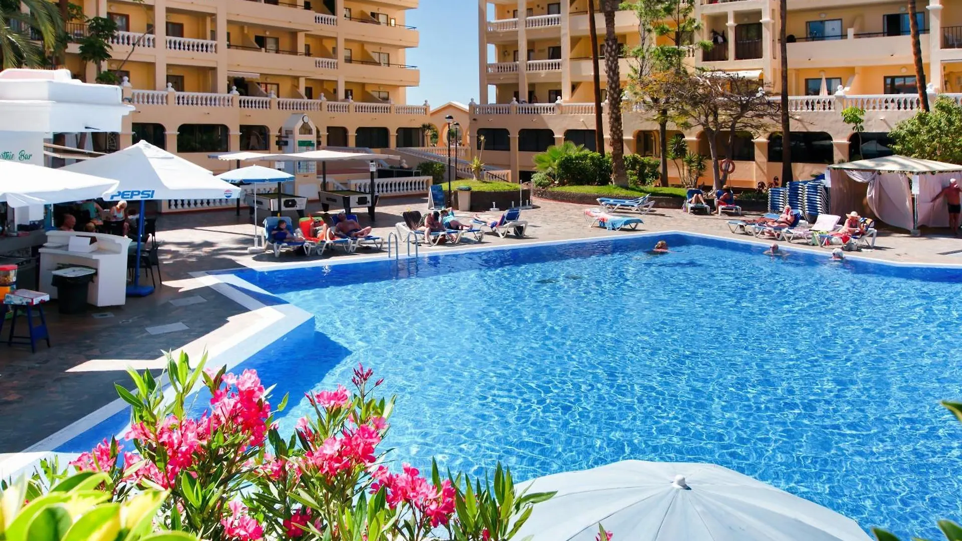 Serena Solvista - Los Cristianos 0*, Los Cristianos (Tenerife)